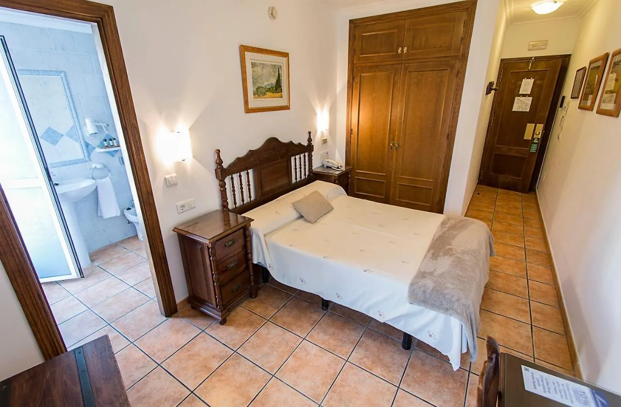 Hostal Marissal By Dorobe Nerja İspanya