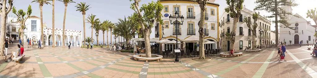 Konukevi Hostal Marissal By Dorobe Nerja