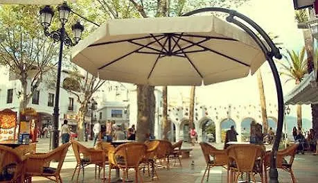 Hostal Marissal By Dorobe Nerja Konukevi