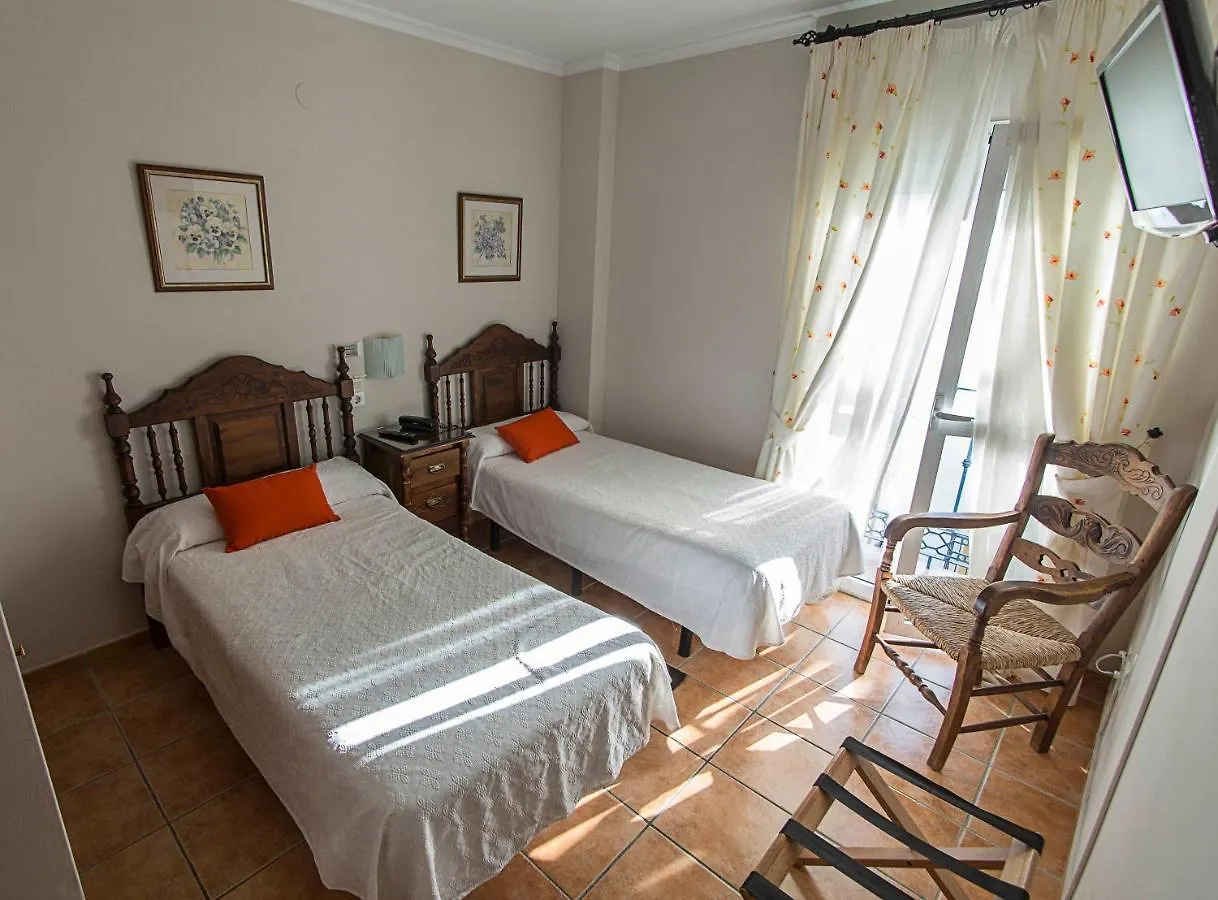 ** Pensionat Hostal Marissal By Dorobe Nerja Spanien