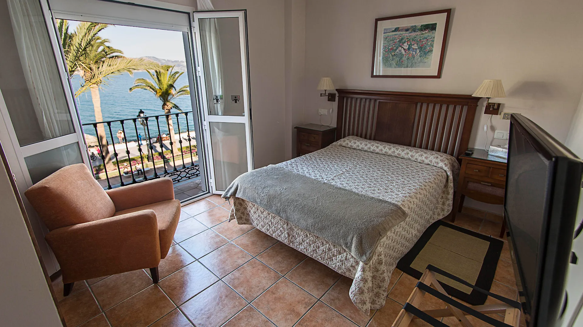 ** Pensionat Hostal Marissal By Dorobe Nerja Spanien