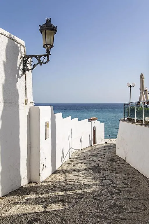 ** Pensionat Hostal Marissal By Dorobe Nerja Spanien
